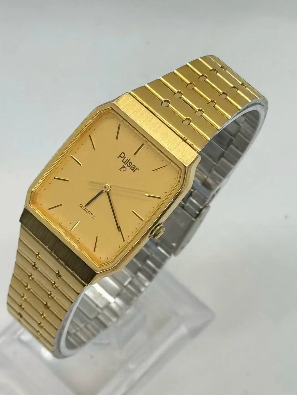 Vintage Pulsar Men Quartz Watch Gold Tone 26mm Rectangular Case New Battery Runs